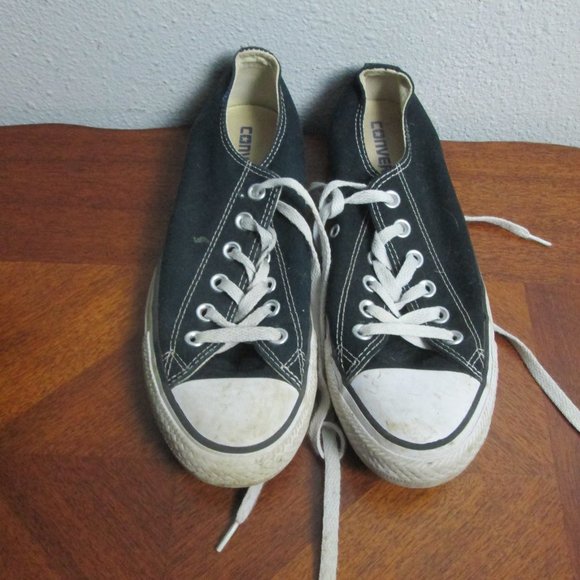 CONVERSE SHOES SIZE 6